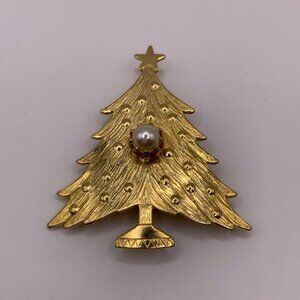 Gold tone faux pearl Christmas tree brooch